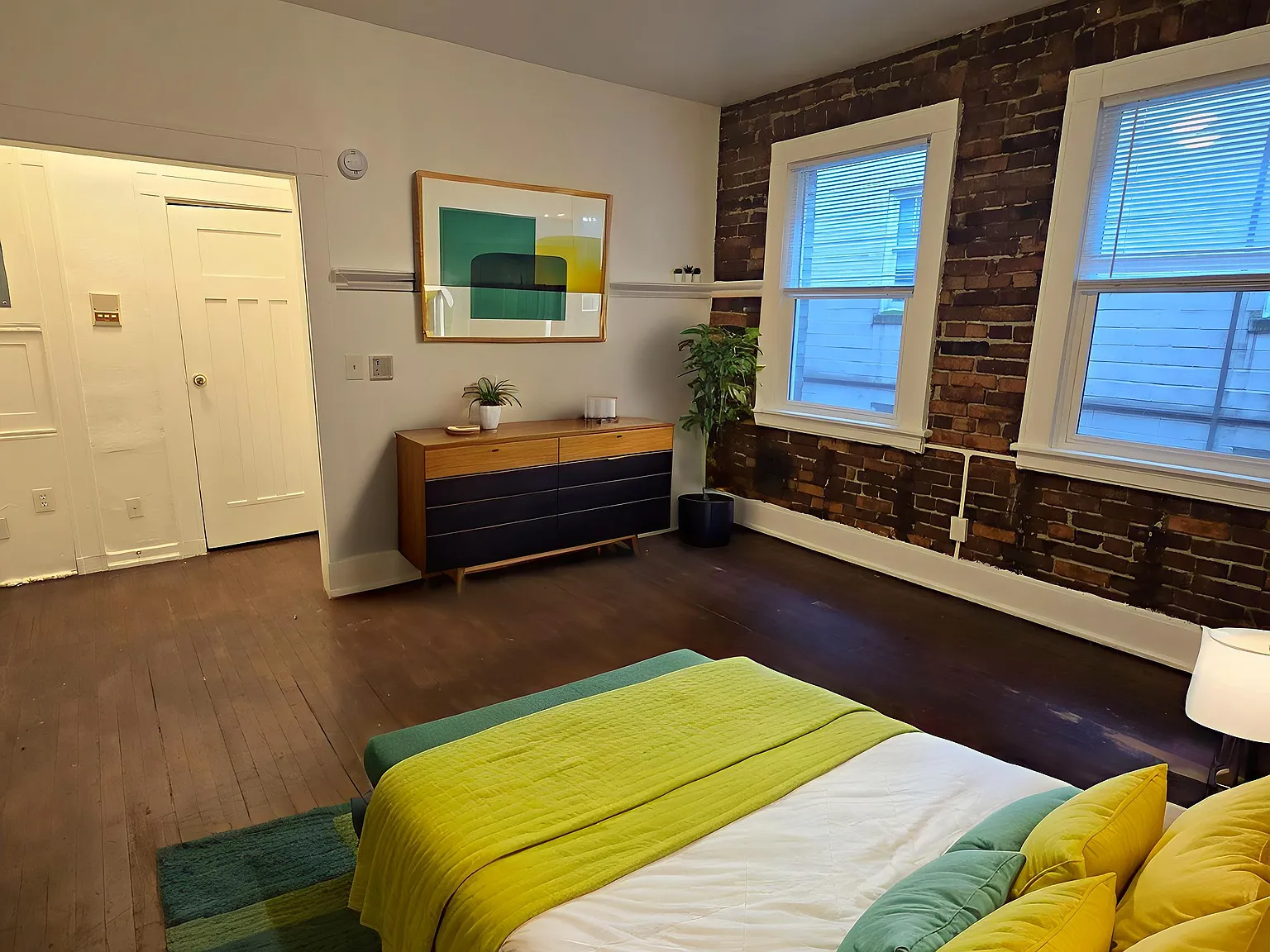 Ansonia Apartments — Photo 1