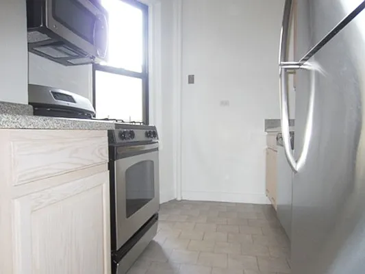 Rented by City Connections Realty | media 23