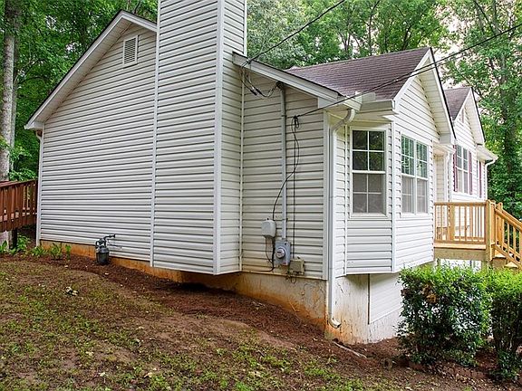 4th image of 330 Kathy Ct