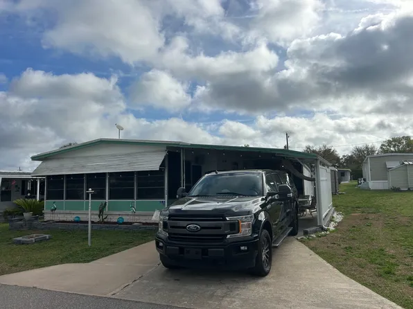 11124 Bluebird Dr, Dade City, FL 33525