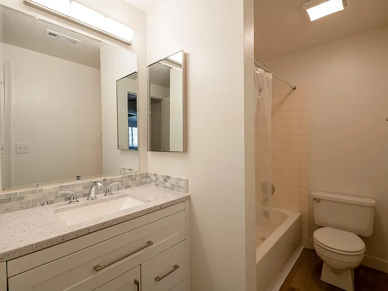 2747 S Sierra Park Cir E — Photo 9