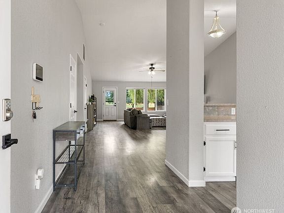 3rd image of 15315 105th Avenue SE