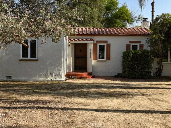 15944 Hart St, Van Nuys, CA 91406