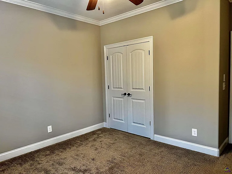 609 Cannock Ct — Photo 26