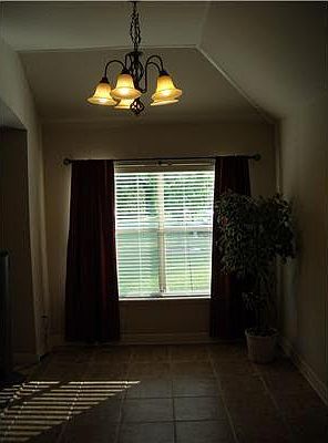 4th image of 3253 Grand Lake Dr
