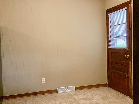 2nd image of 2133 Southland Dr
