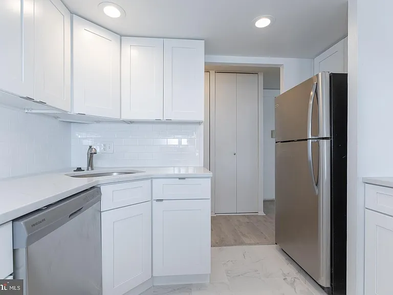 1326 Spruce St #1603 — Photo 4