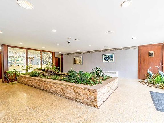 2nd image of 110 Brooklyn Ave APT 2P