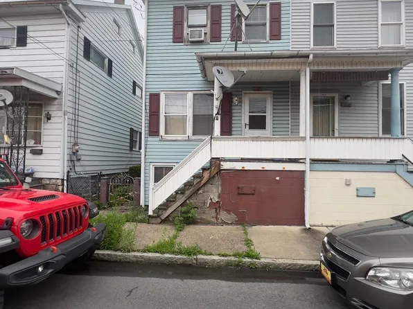 411 S Vine St, Shamokin, PA 17872