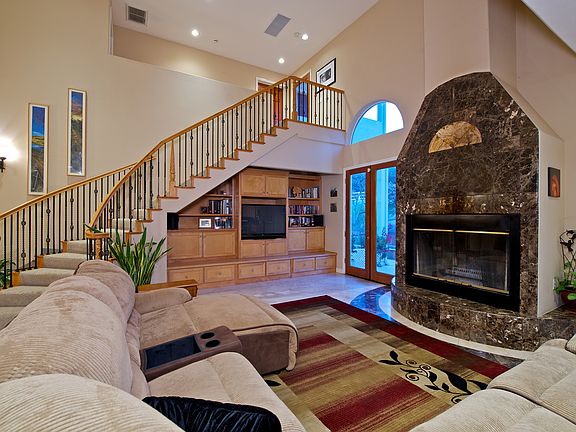5th image of 3010 Bernardo Avenue