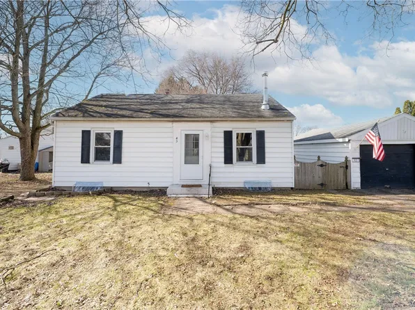 43 Waterbury Dr, North Syracuse, NY 13212