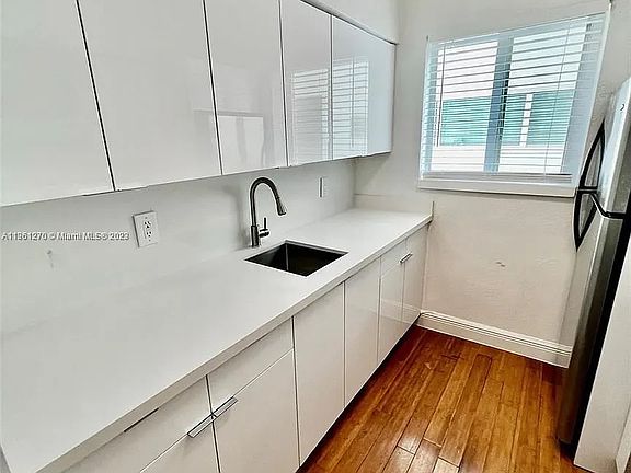 4th image of 7315 Carlyle Ave APT 13