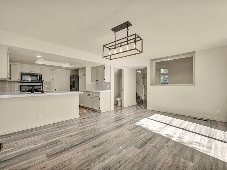 7554 Wheeldale Cir — Photo 7