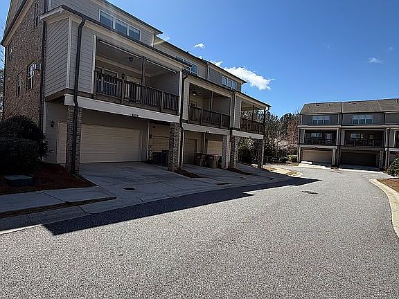 3rd image of 1550 Baygreen Rd