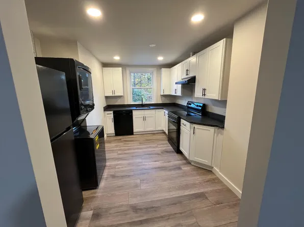 10 Vernon Ter Floor 2, Poughkeepsie, NY 12601