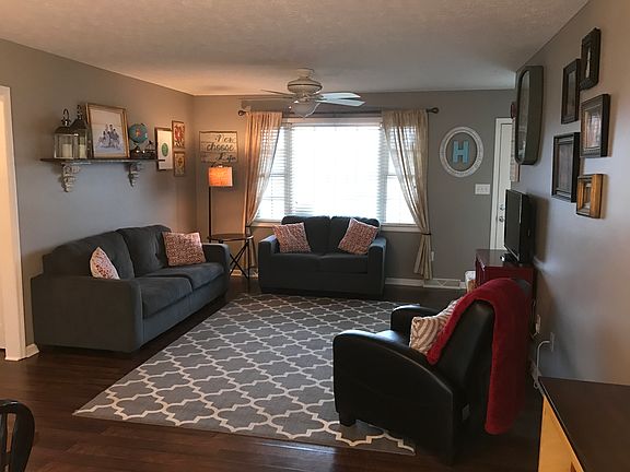3rd image of 535 Reese Dr