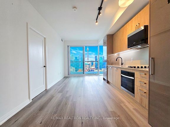 4th image of 280 Dundas St W #2509
