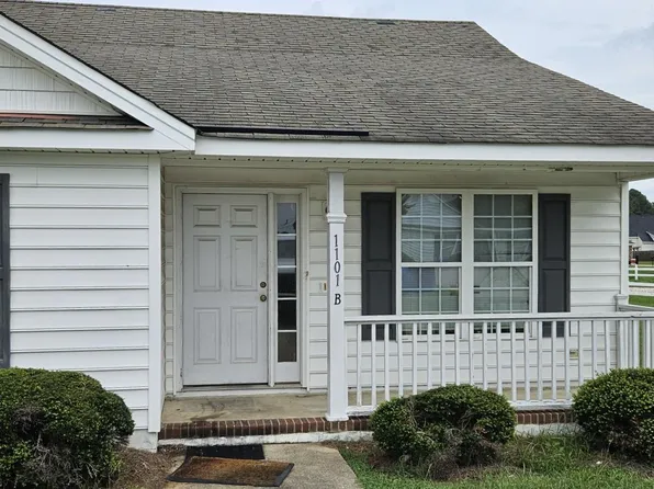 1101 Crescent Meadows Dr #B, Nashville, NC 27856