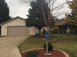 4699 Foxcroft Dr, Bay City, MI