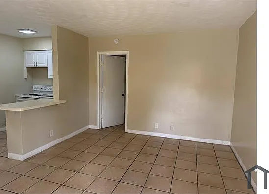 1 bed, 604 sqft, $1,395 — Photo 1
