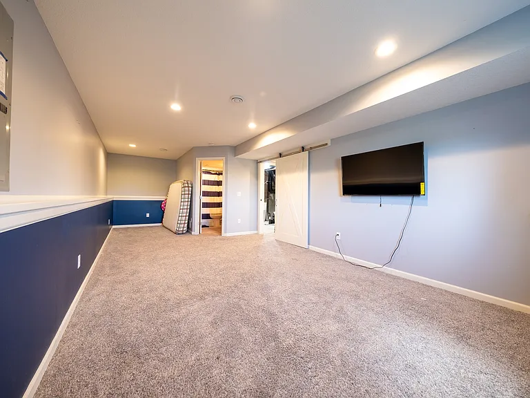 316 Art St NW — Photo 20