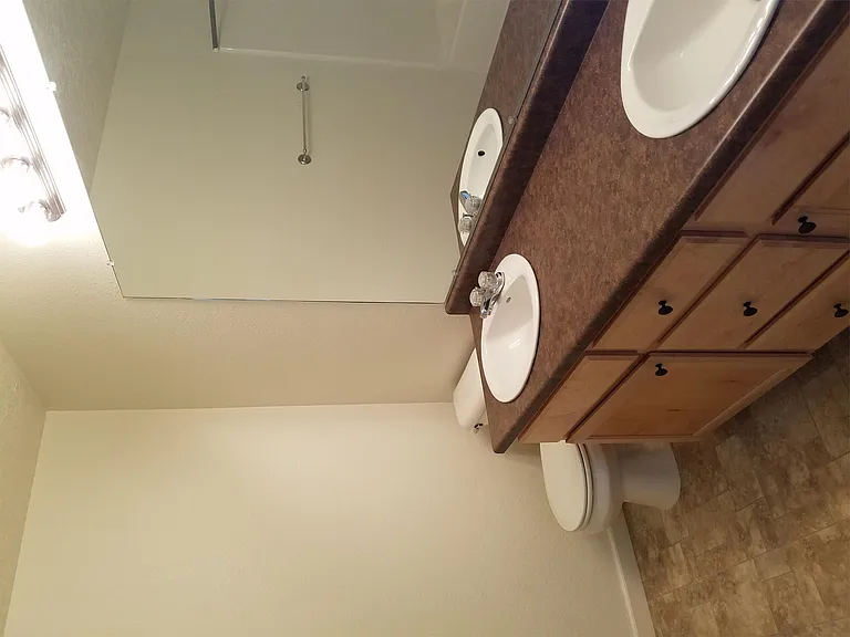 402 Par Ave — Photo 14
