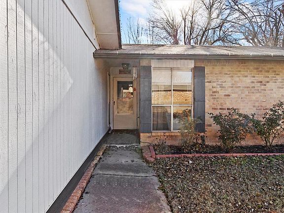 4th image of 11904 O'Casey St