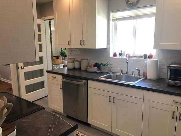 5th image of 8041 Lowell Ave