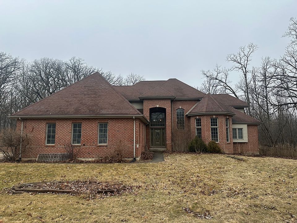 1st image of 327 Royal Oak Dr