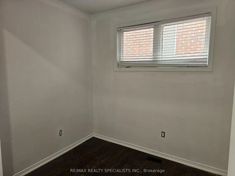 243 Seabrook Dr — Photo 6