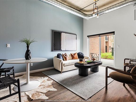 4th image of 1370 Argyle Rd #106