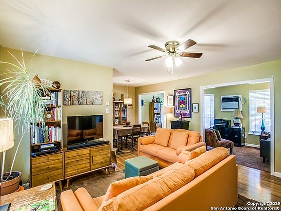 5th image of 239 Hillwood Dr