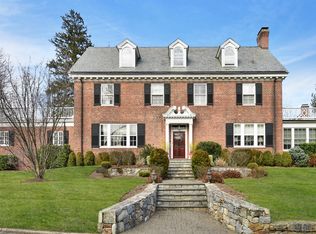 11 Locust Ave, Larchmont, NY 10538