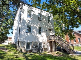 500 S 2nd St #4, Saint Charles, MO 63301