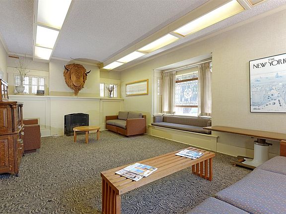 4th image of 110 W Pennsylvania Ave