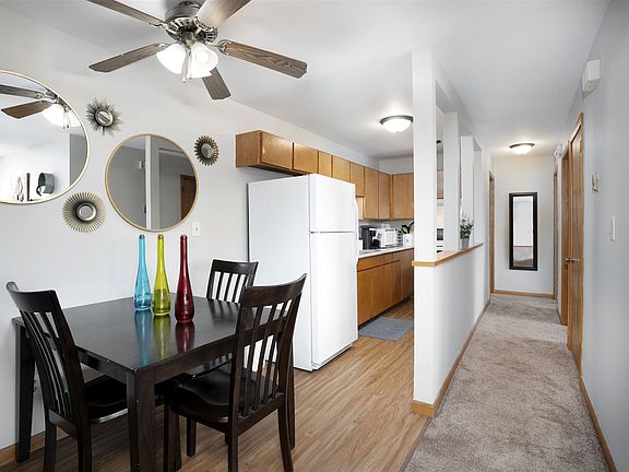 Joseph-2336-Tower-Ave-2-016