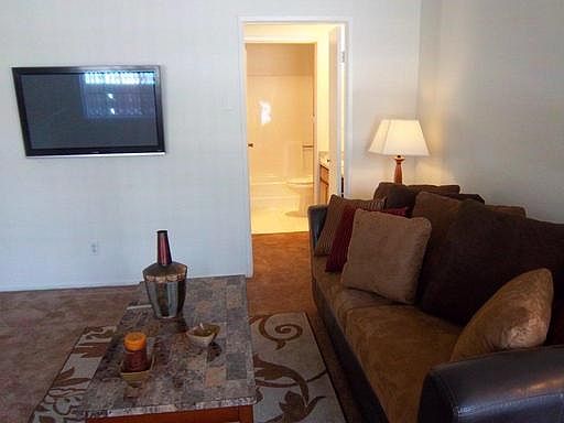 5th image of 7529 Vassar Ave APT 101