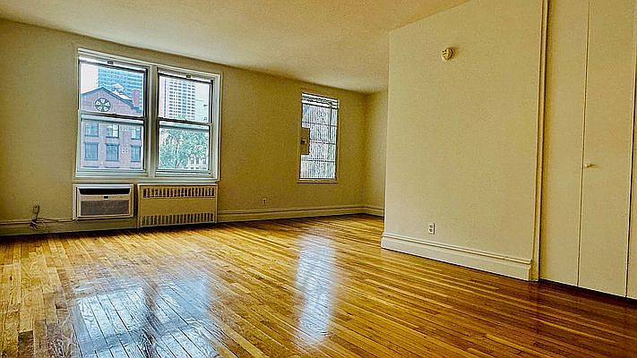 1st image of 310 W 47th St APT 6A