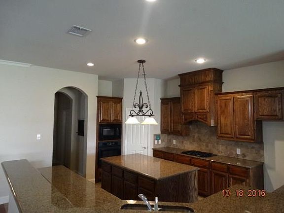 5th image of 1421 Cedar Lake Dr