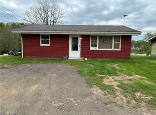 78 Magnolia Dr, New Cumberland, WV 26047