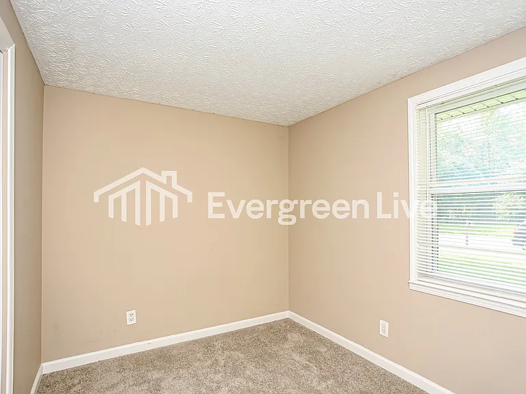10446 Chris Dr — Photo 12