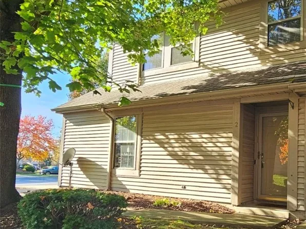 215 S Aspen Ct Unit 2, Warren, OH 44484