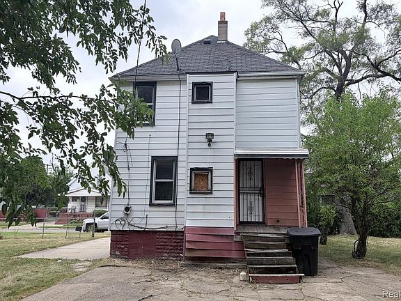 3rd image of 9140 Clarion St