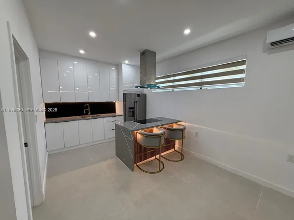 400 NW 131st St, North Miami, FL 33168