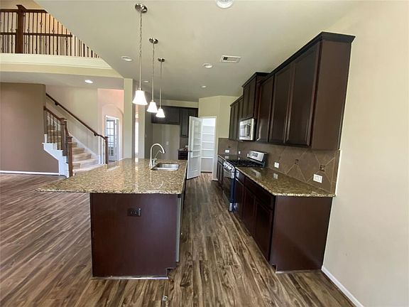 4th image of 2531 Deerwood Heights Ln