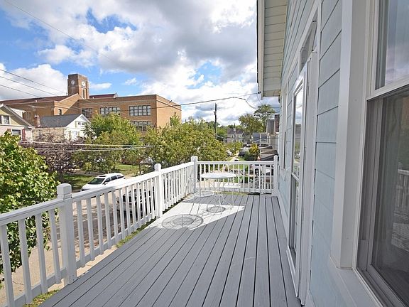 3rd image of 2825 Astoria Ave #2