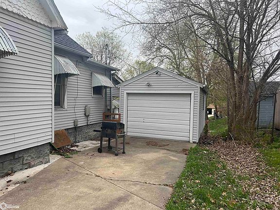 3rd image of 312 N 4th St