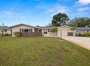 8428 121st St, Seminole, FL 33772