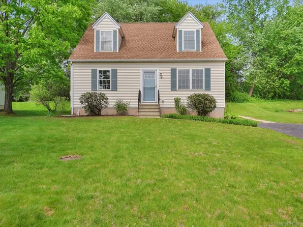 18 Pheasant Hill Drive #18, Enfield, CT 06082