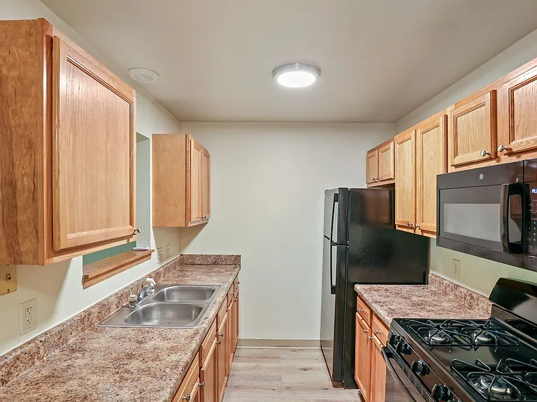 3356 Byron Center Ave SW — Photo 2